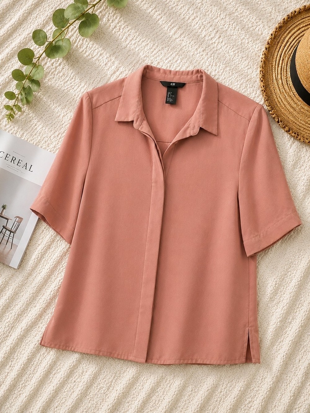 H&M Dusty Rose Short-Sleeve Button Down Shirt